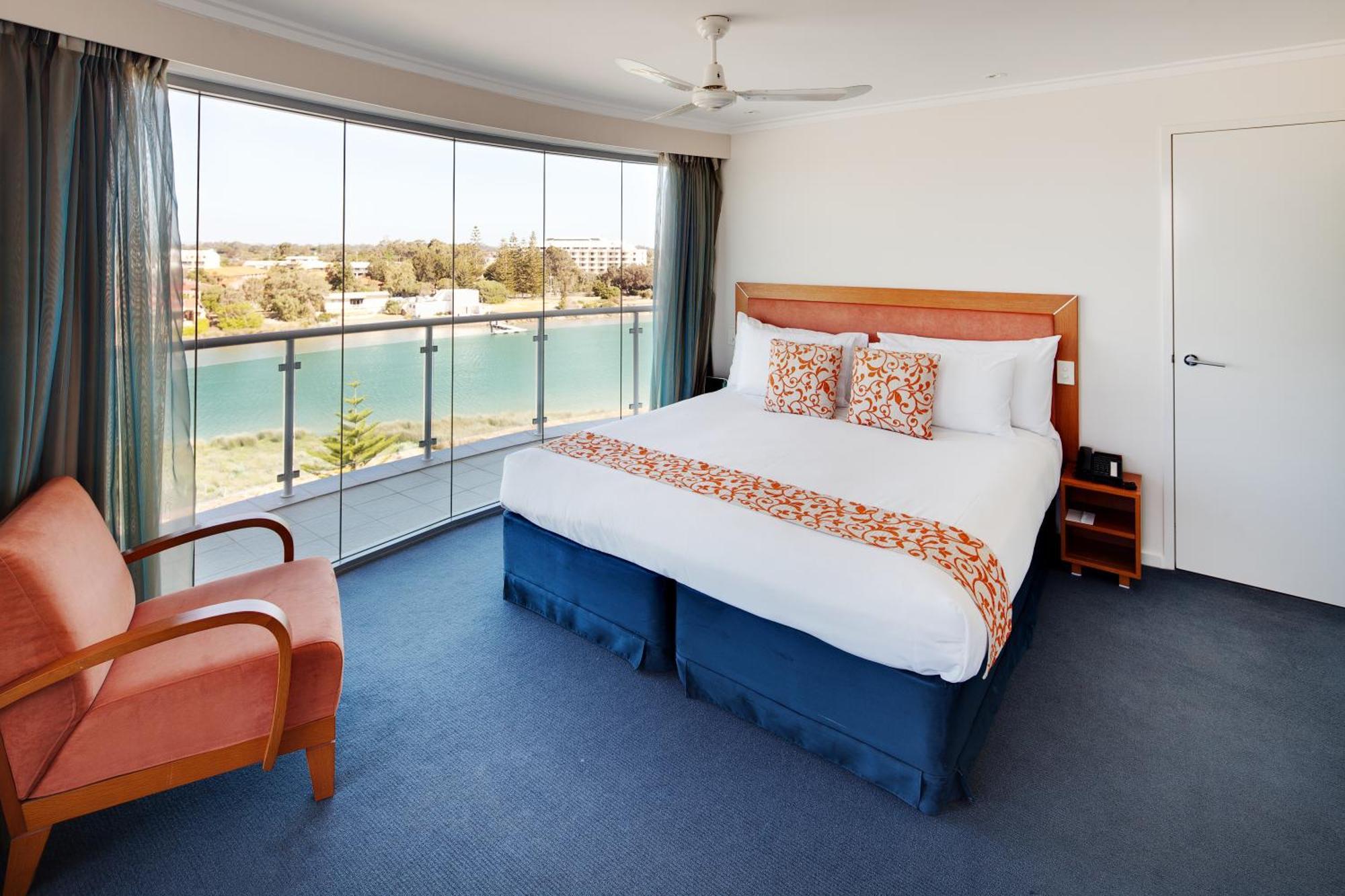 Seashells Mandurah Hotel Exterior foto