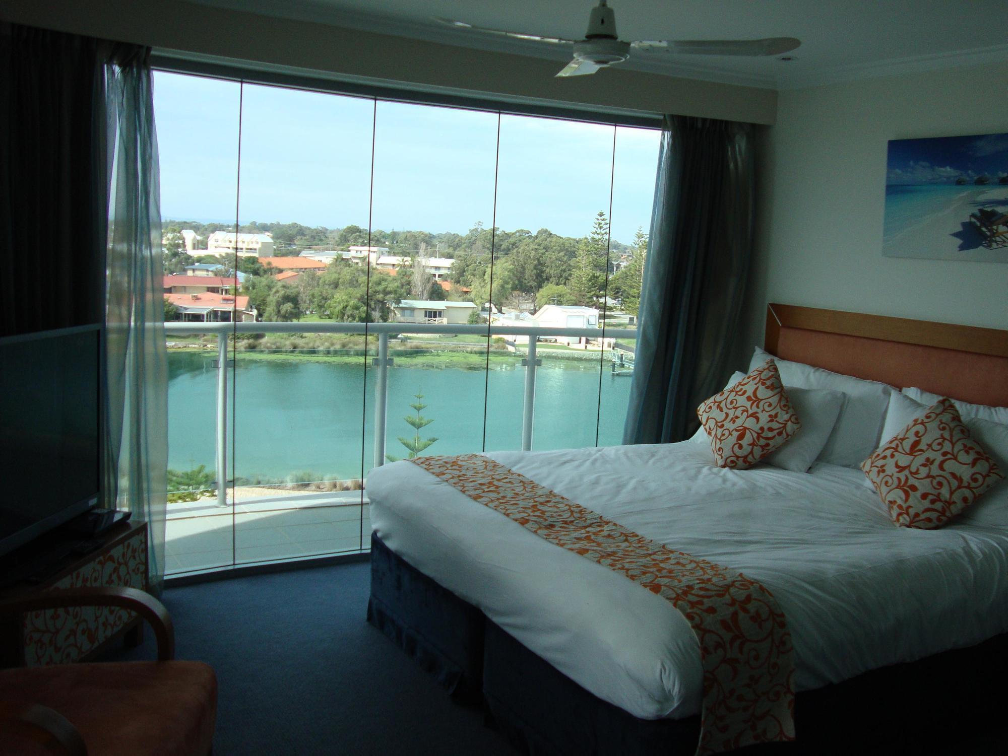 Seashells Mandurah Hotel Exterior foto